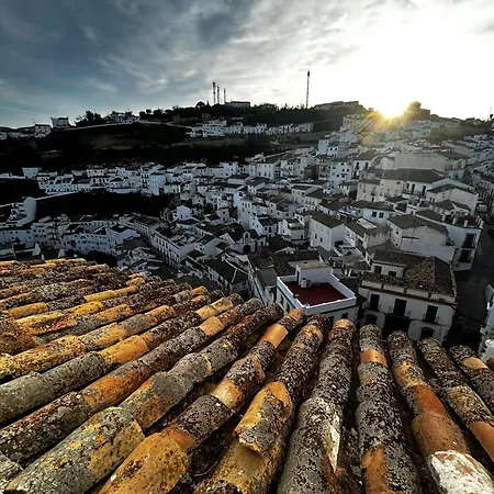 Apartamento El Patio. Setenil De Las Bodegas Exterior photo